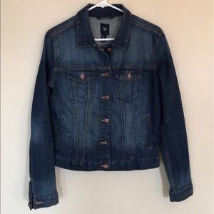 GAP Women’s Jean Jacket: Iconic style⭐️💯